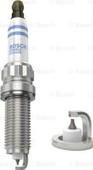 BOSCH 0 242 140 521 - Bougie d'allumage cwaw.fr