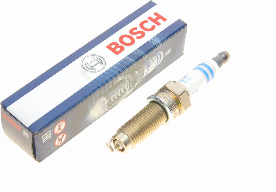 BOSCH 0 242 140 523 - Bougie d'allumage cwaw.fr