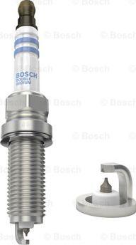 BOSCH 0 242 135 529 - Bougie d'allumage cwaw.fr