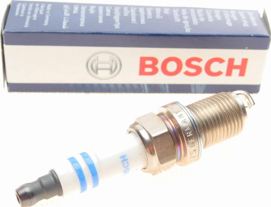 BOSCH 0 242 240 653 - Bougie d'allumage cwaw.fr