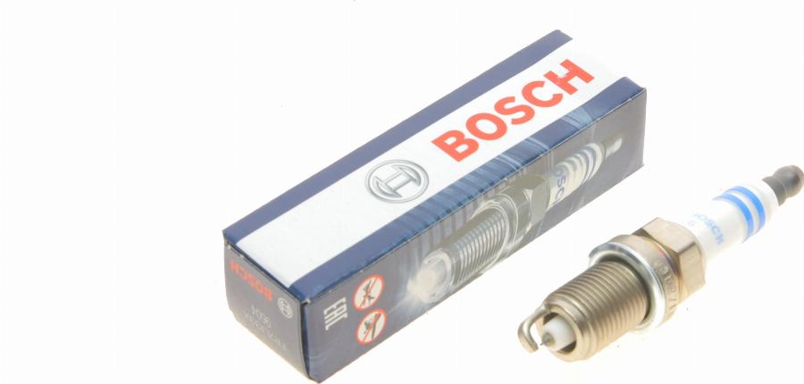 BOSCH 0 242 236 592 - Bougie d'allumage cwaw.fr