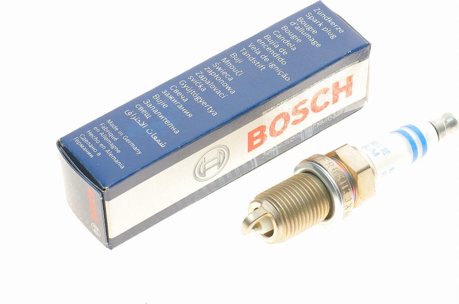 BOSCH 0 242 230 528 - Bougie d'allumage cwaw.fr