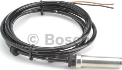 BOSCH 0 265 004 009 - Capteur, vitesse de roue cwaw.fr