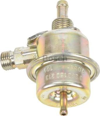 BOSCH 0 280 160 213 - Régulateur de pression du carburant cwaw.fr