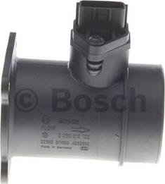 BOSCH 0 280 218 152 - Débitmètre de masse d'air cwaw.fr