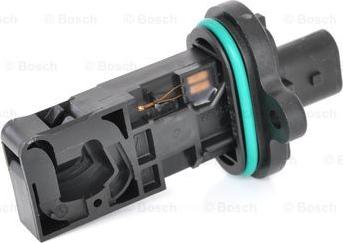 BOSCH 0 280 218 268 - Débitmètre de masse d'air cwaw.fr