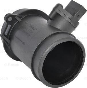 BOSCH 0 280 217 517 - Débitmètre de masse d'air cwaw.fr