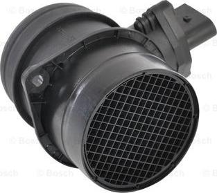 BOSCH 0 280 217 529 - Débitmètre de masse d'air cwaw.fr