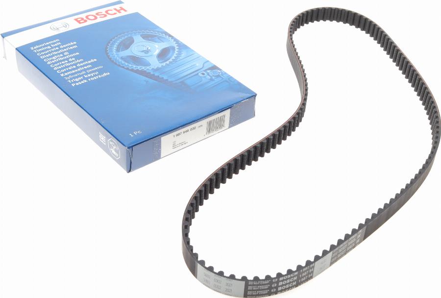 BOSCH 1 987 949 032 - Courroie de distribution cwaw.fr