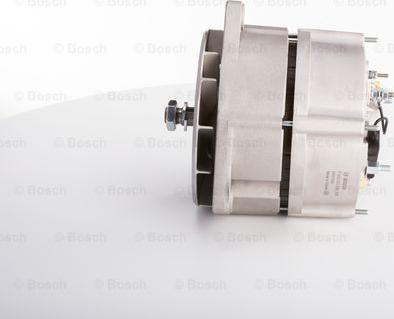 BOSCH F 042 301 038 - Alternateur cwaw.fr