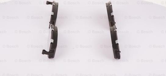 BOSCH F 03B 050 046 - Kit de plaquettes de frein, frein à disque cwaw.fr