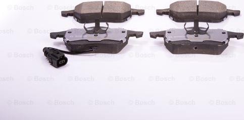 BOSCH F 03B 050 010 - Kit de plaquettes de frein, frein à disque cwaw.fr