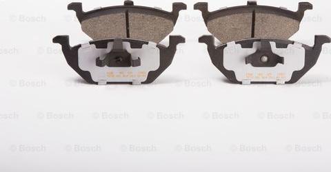 BOSCH F 03B 050 024 - Kit de plaquettes de frein, frein à disque cwaw.fr