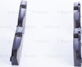 BOSCH F 03B 050 165 - Kit de plaquettes de frein, frein à disque cwaw.fr