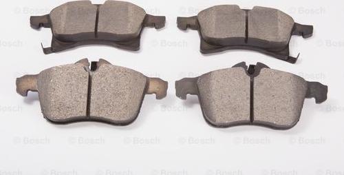 BOSCH F 03B 050 225 - Kit de plaquettes de frein, frein à disque cwaw.fr