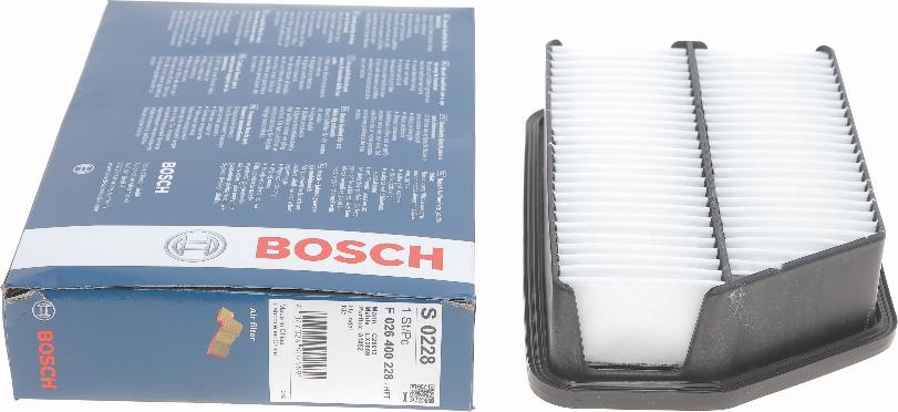 BOSCH F 026 400 228 - Filtre à air cwaw.fr