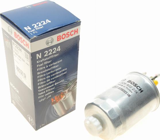 BOSCH F 026 402 224 - Filtre à carburant cwaw.fr