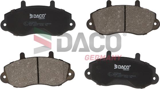 DACO Germany 323945 - Kit de plaquettes de frein, frein à disque cwaw.fr