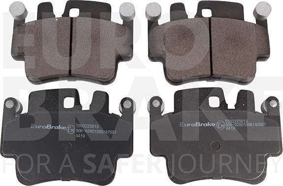 Eurobrake 5502225613 - Kit de plaquettes de frein, frein à disque cwaw.fr