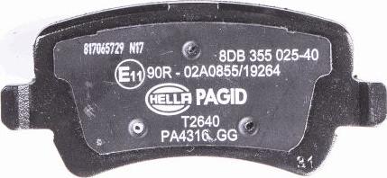 HELLA PAGID 8DB 355 037-821 - Kit de plaquettes de frein, frein à disque cwaw.fr