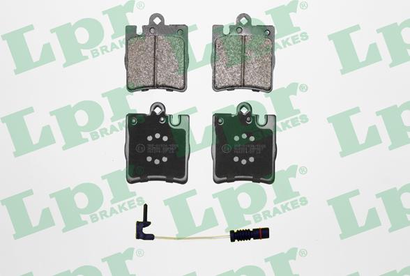 LPR 05P957A - Kit de plaquettes de frein, frein à disque cwaw.fr