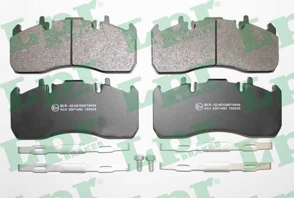 LPR 05P1492 - Kit de plaquettes de frein, frein à disque cwaw.fr