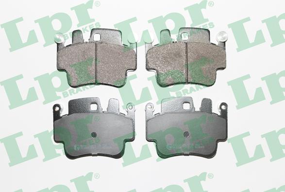 LPR 05P1371 - Kit de plaquettes de frein, frein à disque cwaw.fr