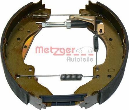 Metzger MG 383V - Jeu de mâchoires de frein cwaw.fr