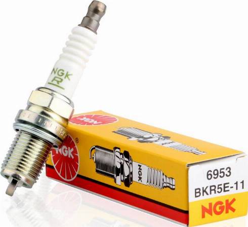 NGK BKR5E-11 - Bougie d'allumage cwaw.fr