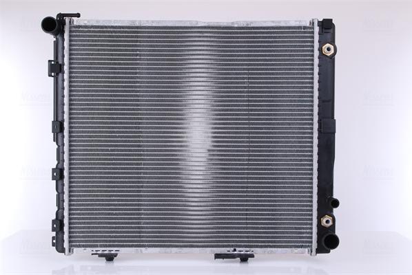 Nissens 62699A - Radiateur, refroidissement du moteur cwaw.fr