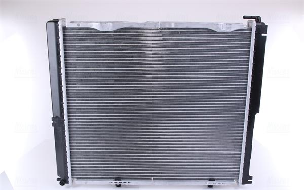 Nissens 62696A - Radiateur, refroidissement du moteur cwaw.fr