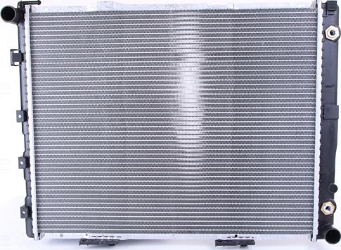 Nissens 62679A - Radiateur, refroidissement du moteur cwaw.fr