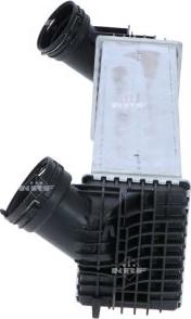 NRF 30359 - Intercooler, échangeur cwaw.fr