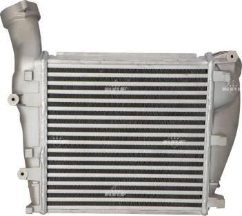 NRF 30782 - Intercooler, échangeur cwaw.fr