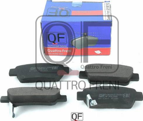 Quattro Freni QF68702 - Kit de plaquettes de frein, frein à disque cwaw.fr