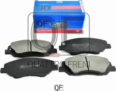 Quattro Freni QF84202 - Kit de plaquettes de frein, frein à disque cwaw.fr