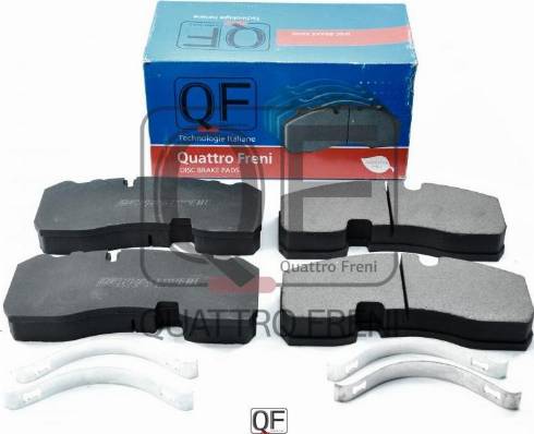 Quattro Freni QF71351 - Kit de plaquettes de frein, frein à disque cwaw.fr