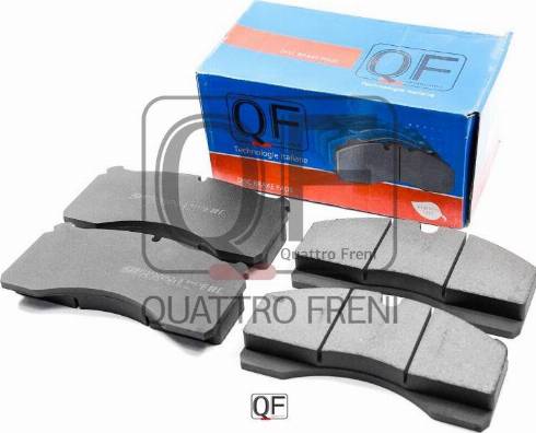 Quattro Freni QF72400 - Kit de plaquettes de frein, frein à disque cwaw.fr