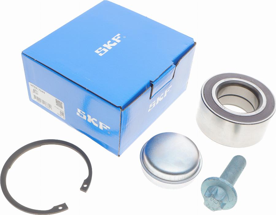 SKF VKBA 7049 - Kit de roulements de roue cwaw.fr