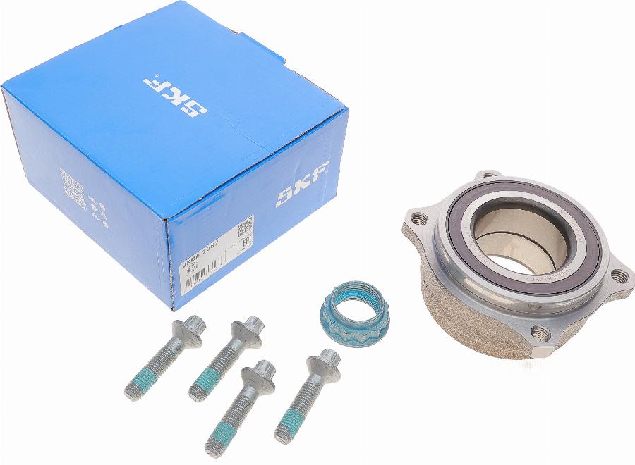 SKF VKBA 7067 - Kit de roulements de roue cwaw.fr