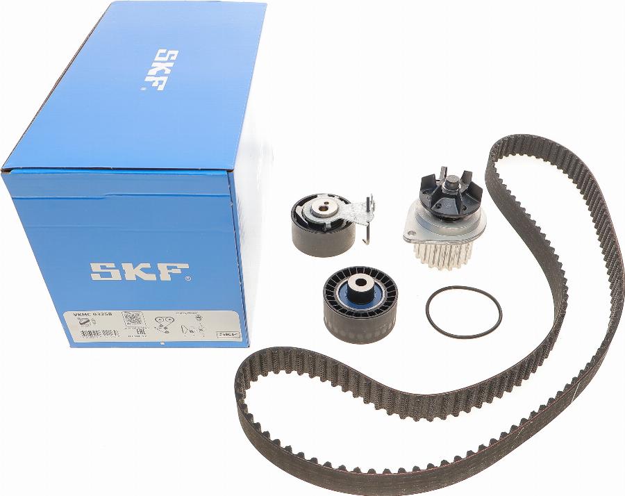 SKF VKMC 03258 - Pompe à eau + kit de courroie de distribution cwaw.fr