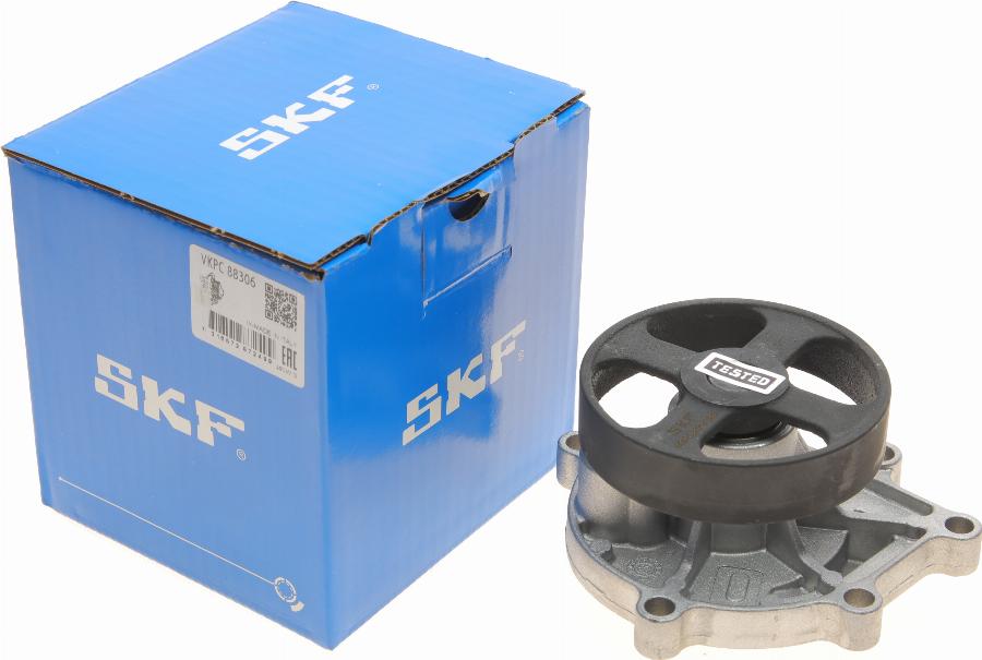 SKF VKPC 88306 - Pompe à eau cwaw.fr