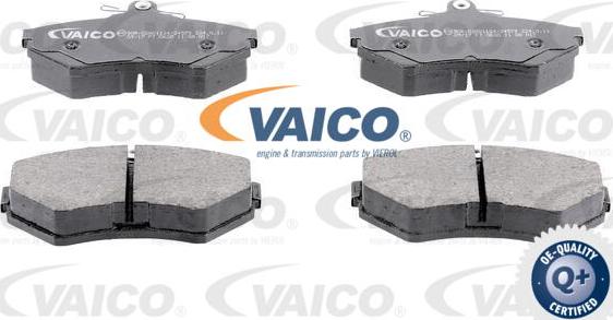 VAICO V10-8135 - Kit de plaquettes de frein, frein à disque cwaw.fr