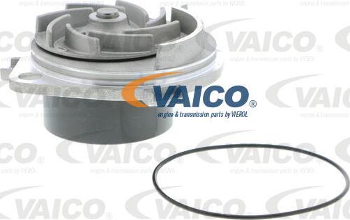 VAICO V24-50017 - Pompe à eau cwaw.fr