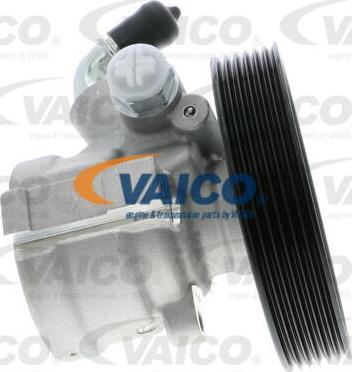 VAICO V22-0318 - Pompe hydraulique, direction cwaw.fr