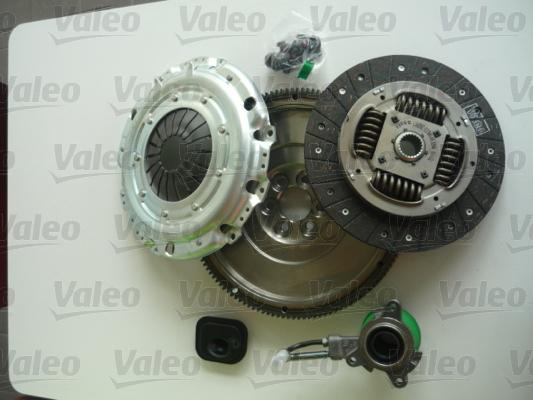 Valeo 845006 - Kit d'embrayage cwaw.fr