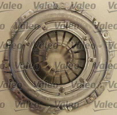 Valeo 834020 - Kit d'embrayage cwaw.fr