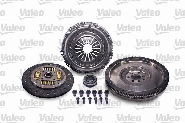 Valeo 835047 - Kit d'embrayage cwaw.fr