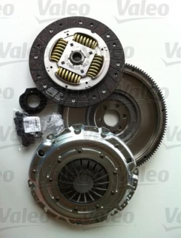 Valeo 835035 - Kit d'embrayage cwaw.fr