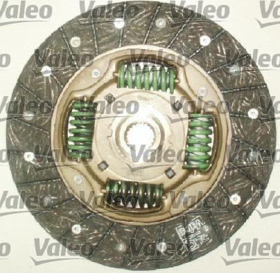 Valeo 826423 - Kit d'embrayage cwaw.fr